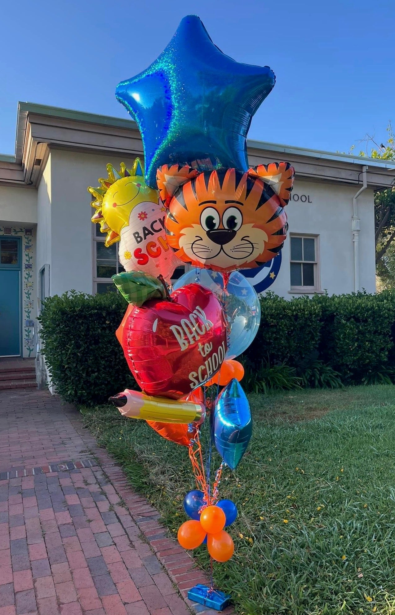 School Mascot Bouquet