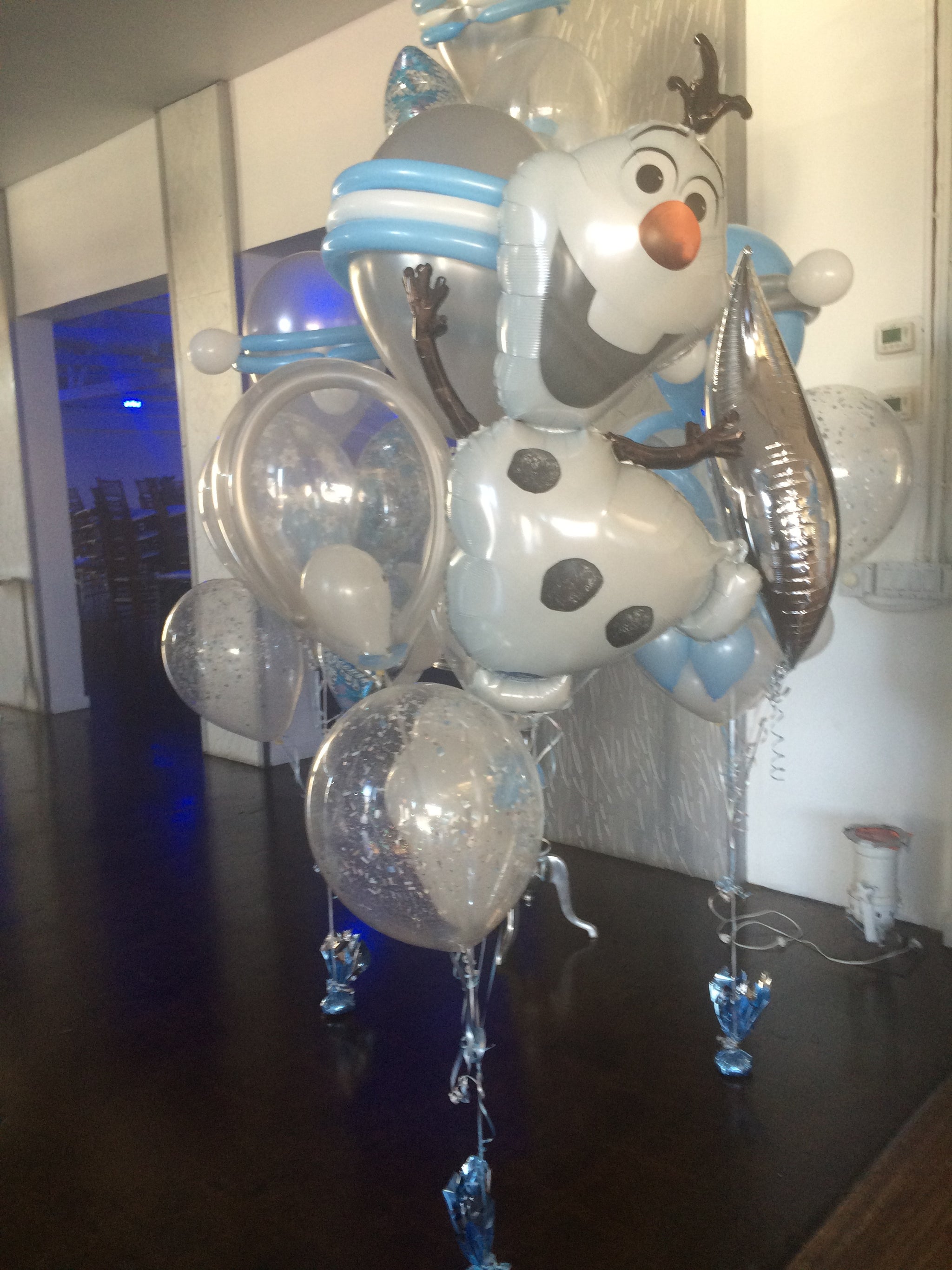 Frozen or Winter Wonderland Bouquets - Any Occasion Balloons